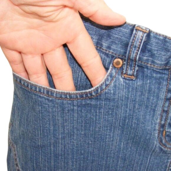 NEW YORK & CO Denim Skirt, 6, Blue, Stretch, Insert Panels, Zipper Fly, Pockets - Picture 8 of 12